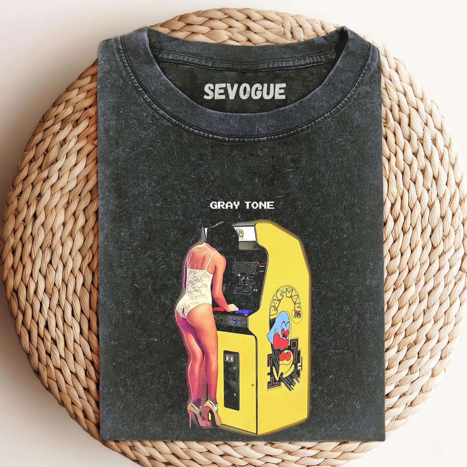 Beautiful Girl Playing Video Games Unisex Tee, Sweatshirt & Hoodie