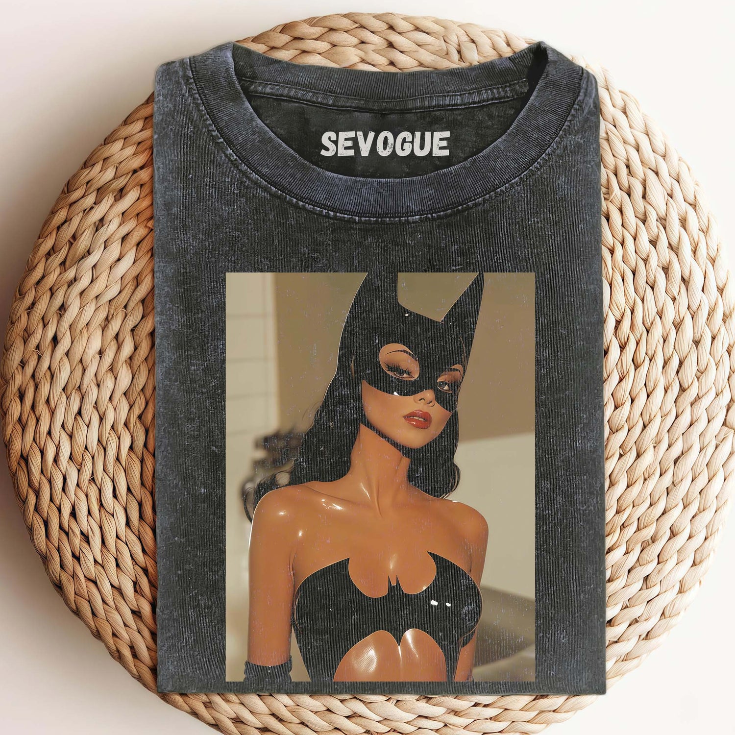 Catwoman Unisex Tee, Sweatshirt & Hoodie