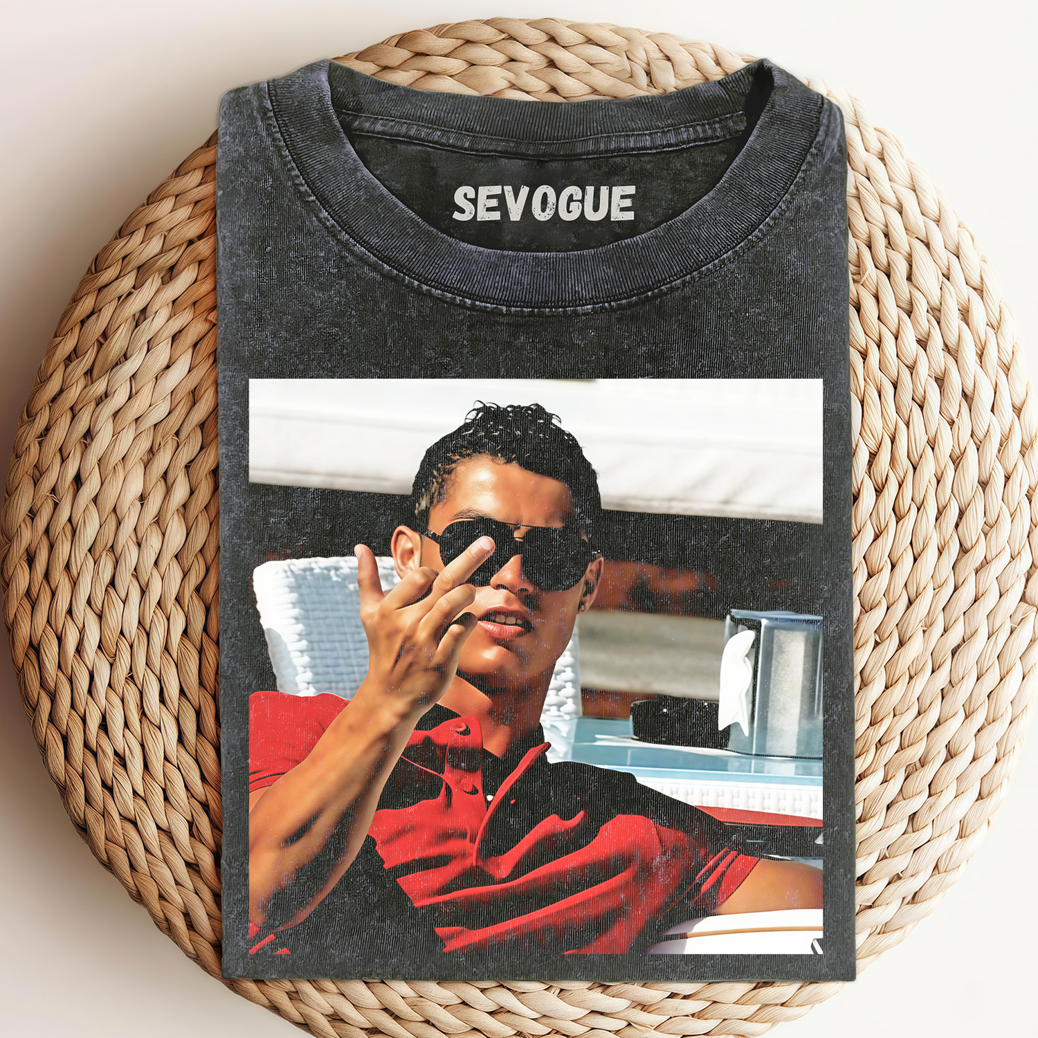 Cristiano Ronaldo Middle Finger Unisex Tee, Sweatshirt & Hoodie