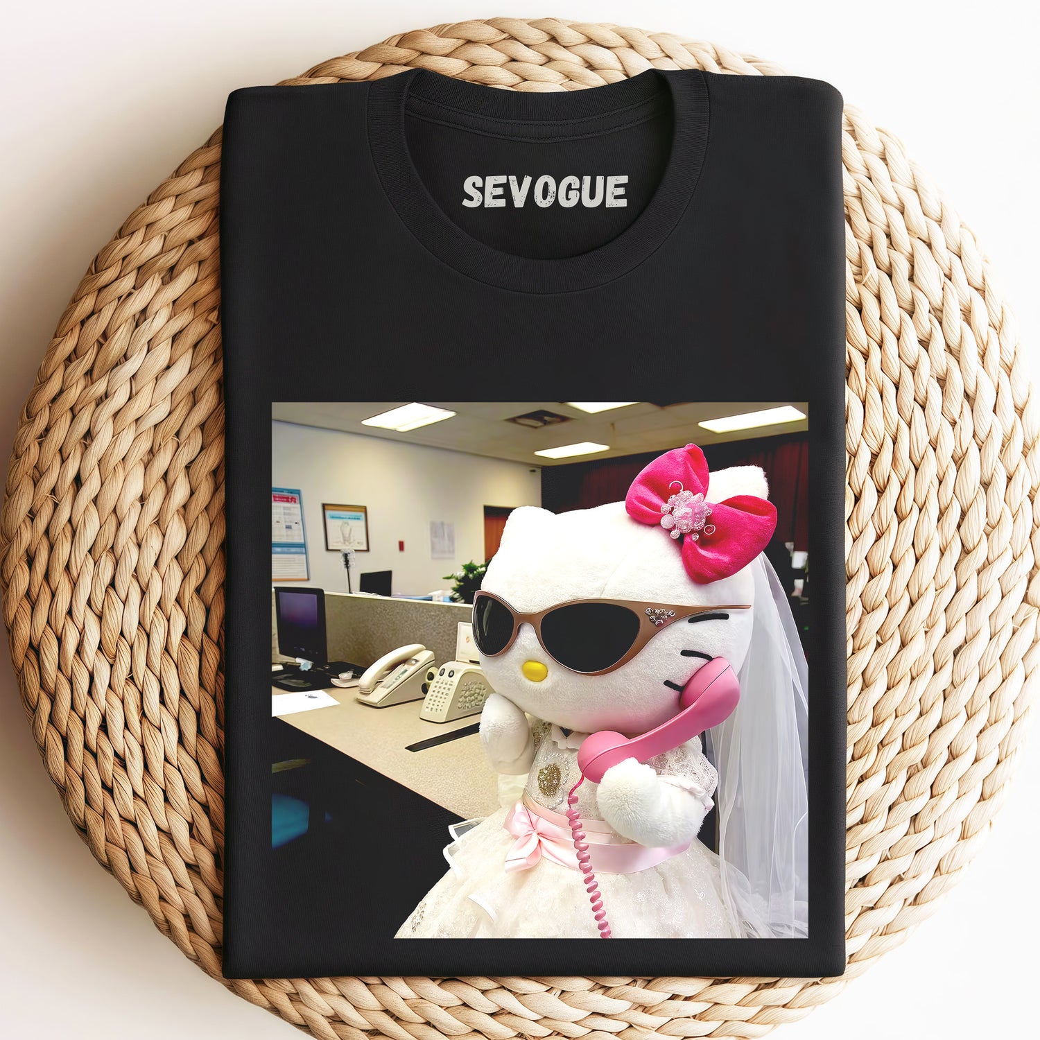 Funny Hello Kitty V4  Unisex Tee, Sweatshirt & Hoodi