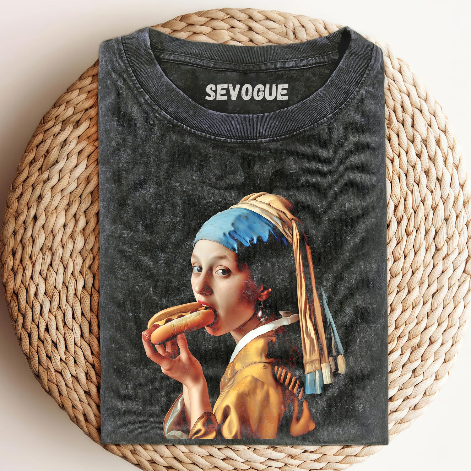 Girl With A Pearl Earring “Hot Dog Version” Unisex Tee, Sweatshirt & Hoodie