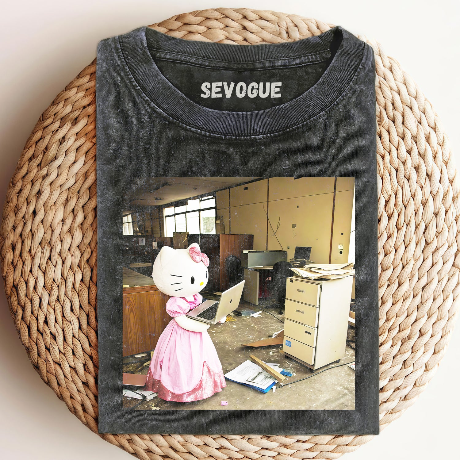 Hello Kitty V11 Unisex Tee, Sweatshirt & Hoodi