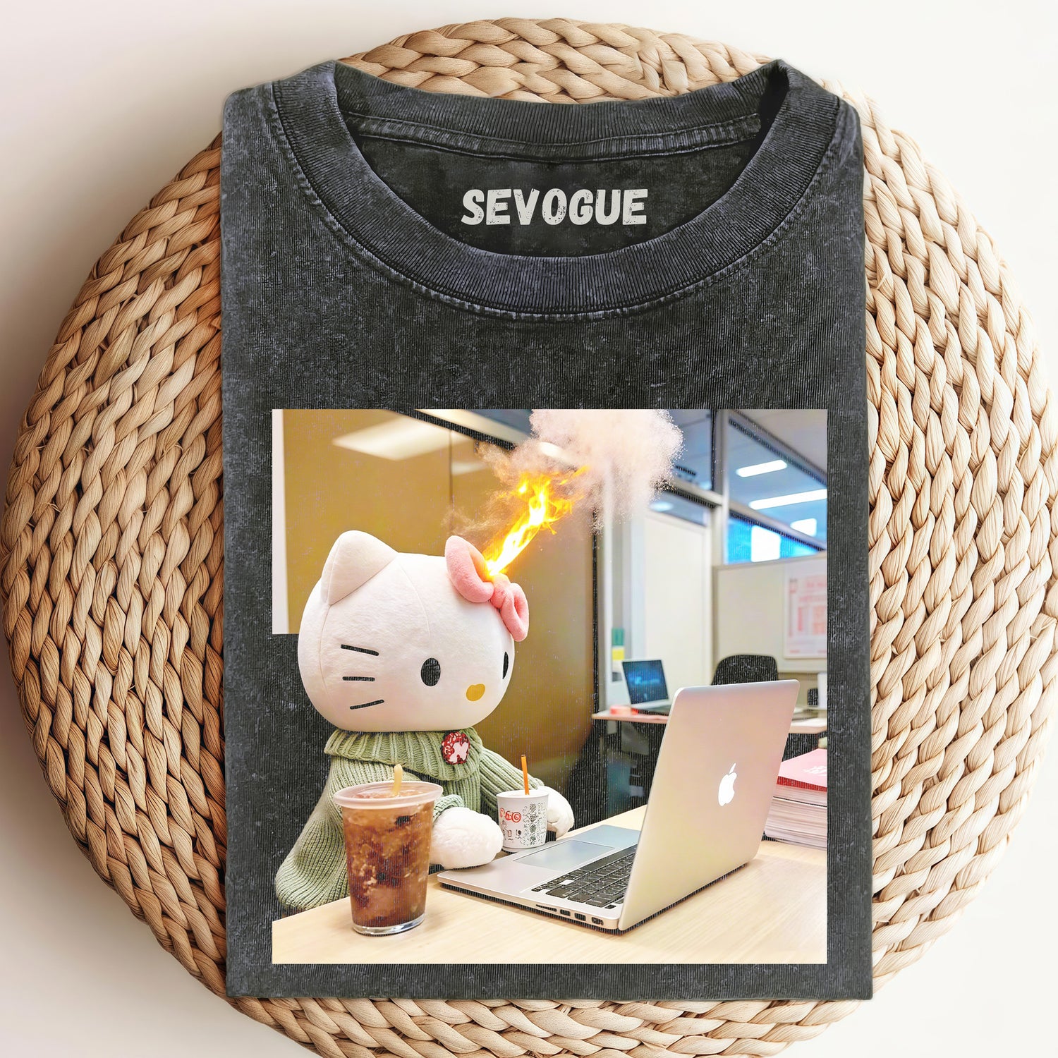 Hello Kitty V16 Unisex Tee, Sweatshirt & Hoodi