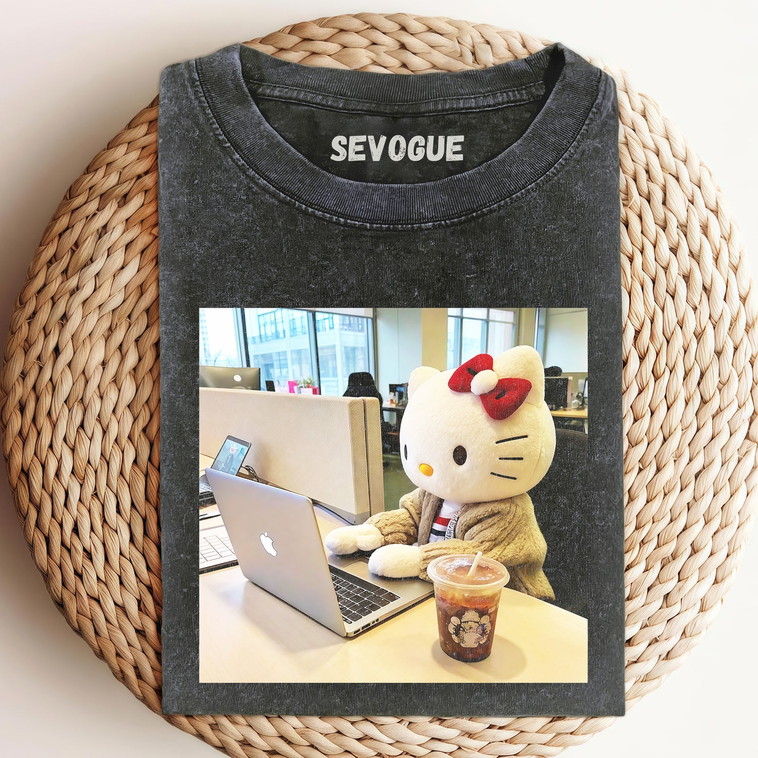 Hello Kitty V18 Unisex Tee, Sweatshirt & Hoodi