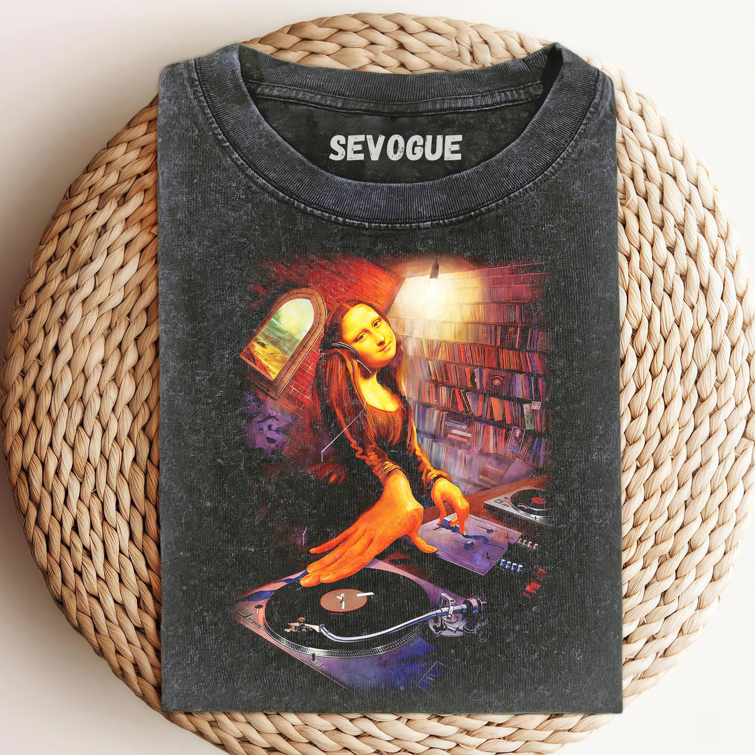 Mona Lisa Dj Unisex Tee, Sweatshirt & Hoodie