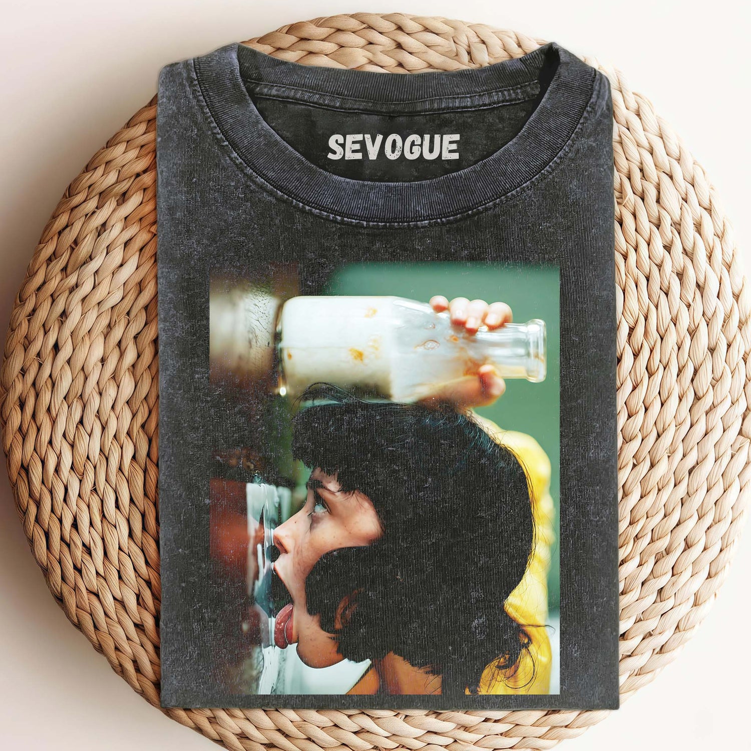 Retro Woman Unisex Tee, Sweatshirt & Hoodie