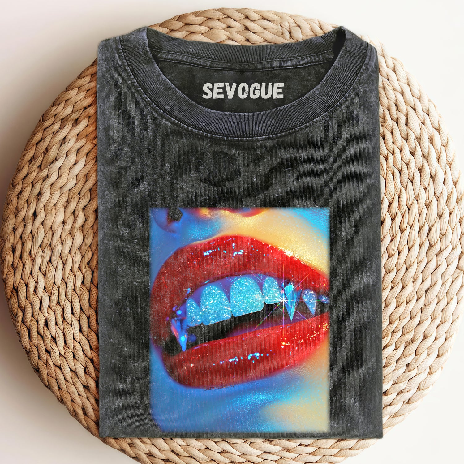 Sexy Lips Unisex Tee, Sweatshirt & Hoodie