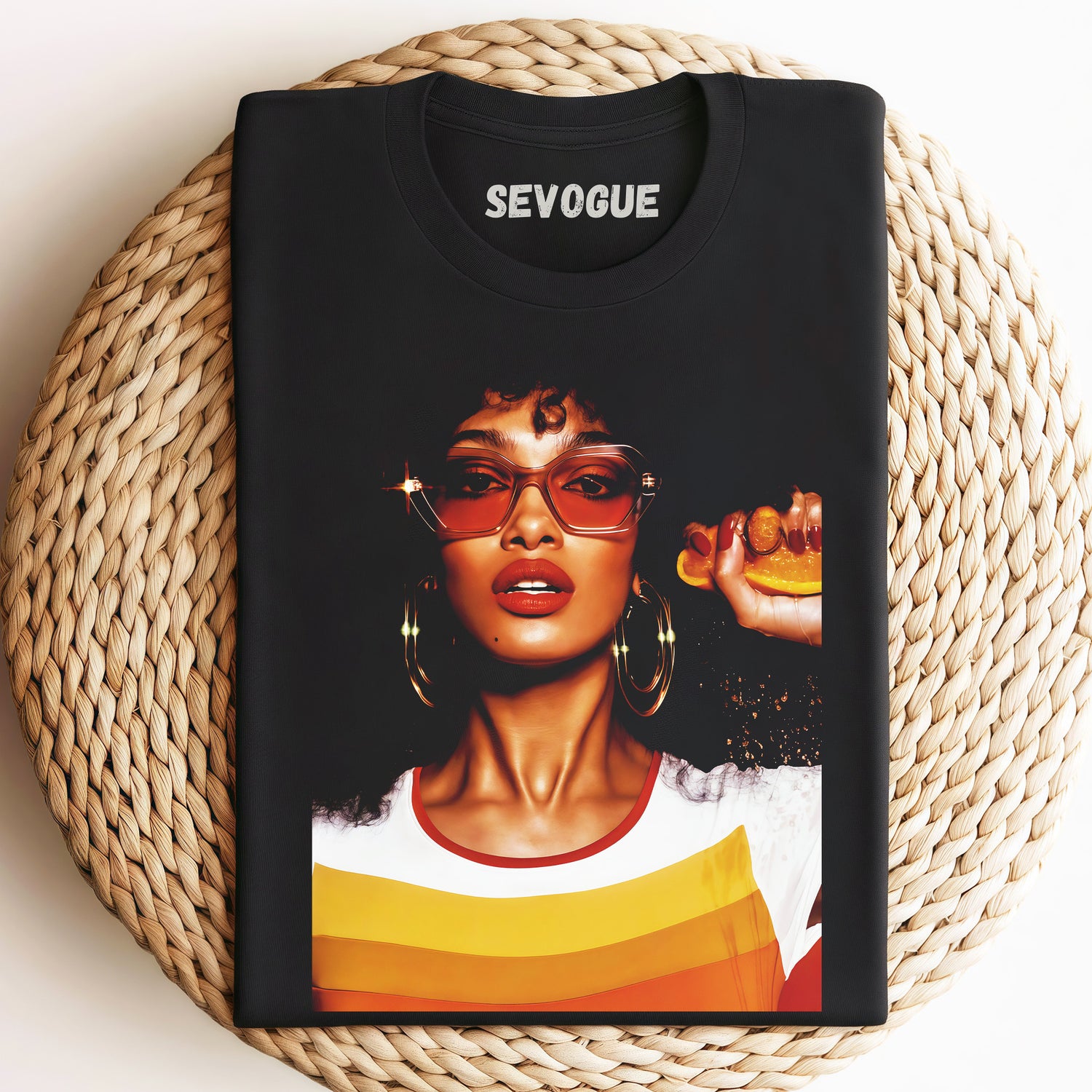 Sexy Retro Woman V1 Unisex Tee, Sweatshirt & Hoodie