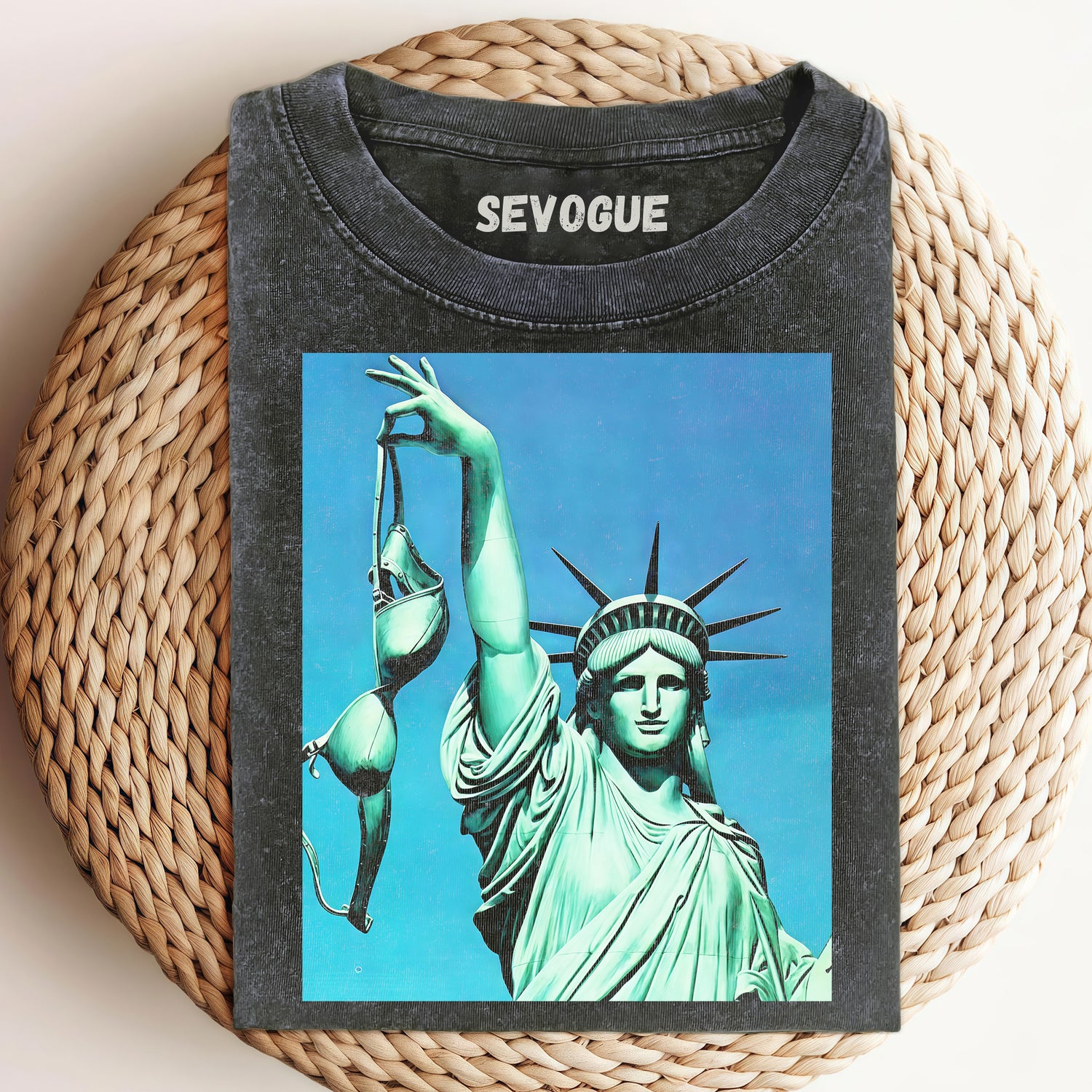 Statue Of Liberty Holding A Bra Unisex Tee, Sweatshirt & Hoodie