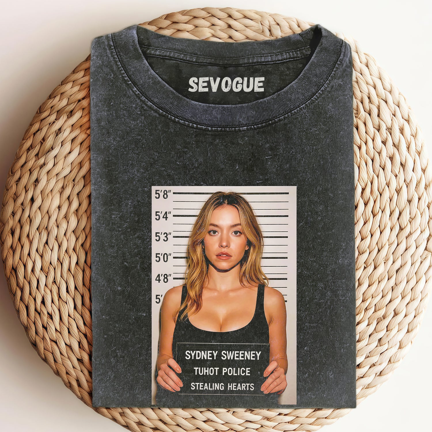 Sydney Sweeney 2025 V4 Unisex Tee, Sweatshirt & Hoodie