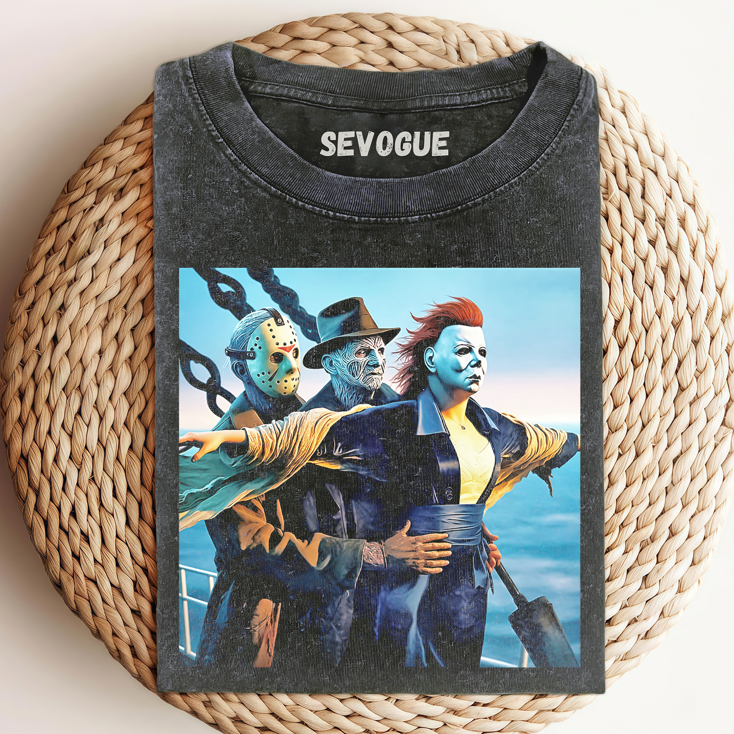 Vintage Halloween 1v Unisex Tee, Sweatshirt & Hoodie